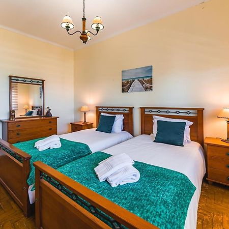Casa A Beira Mar - Countryhouse With Ocean View Sao Pedro da Cadeira Ngoại thất bức ảnh