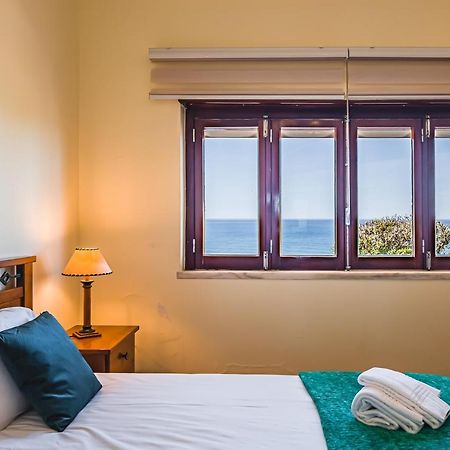 Casa A Beira Mar - Countryhouse With Ocean View Sao Pedro da Cadeira Ngoại thất bức ảnh