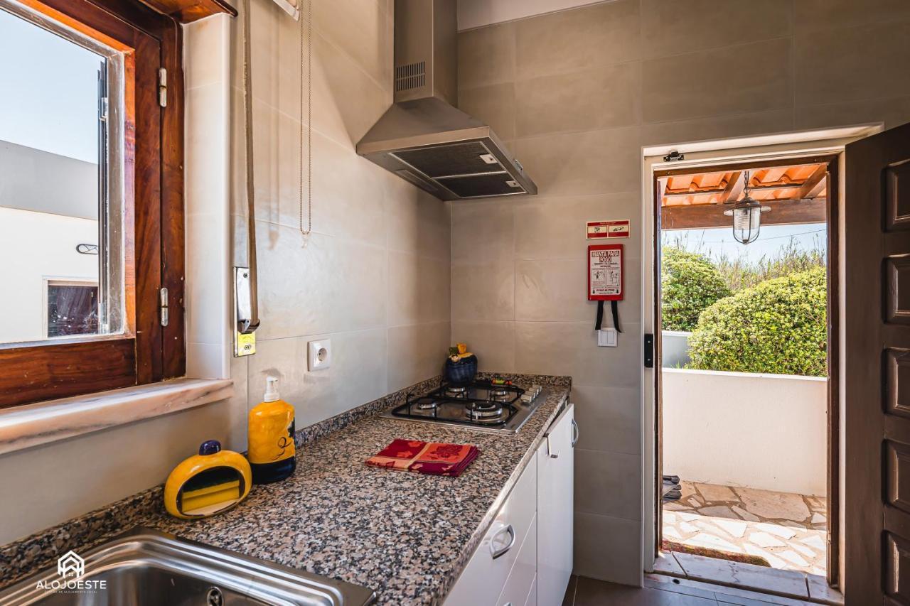 Casa A Beira Mar - Countryhouse With Ocean View Sao Pedro da Cadeira Ngoại thất bức ảnh